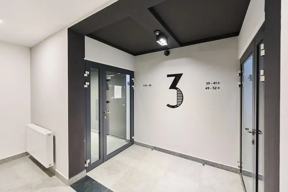 Studio Wrocław Fabryczna by Renters