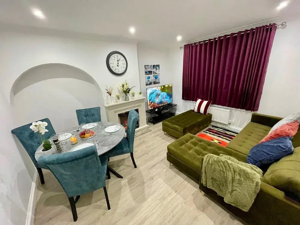 Charming 3 Bedroom House in Dagenham London