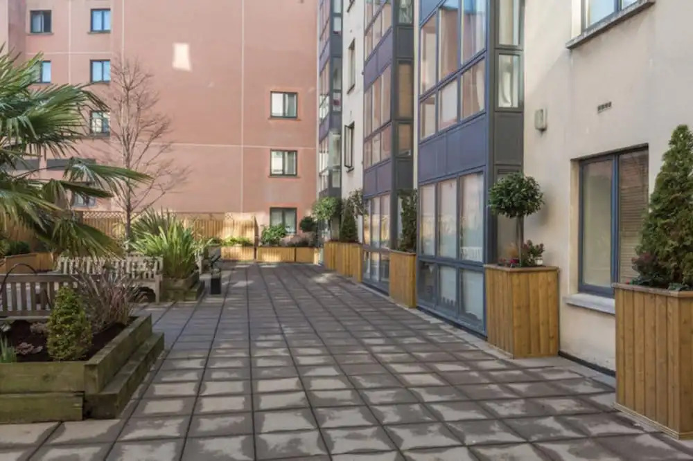 1 Bedroom Apartment With Views in City Centre
