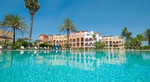 Jardim da Meia Praia Apartment