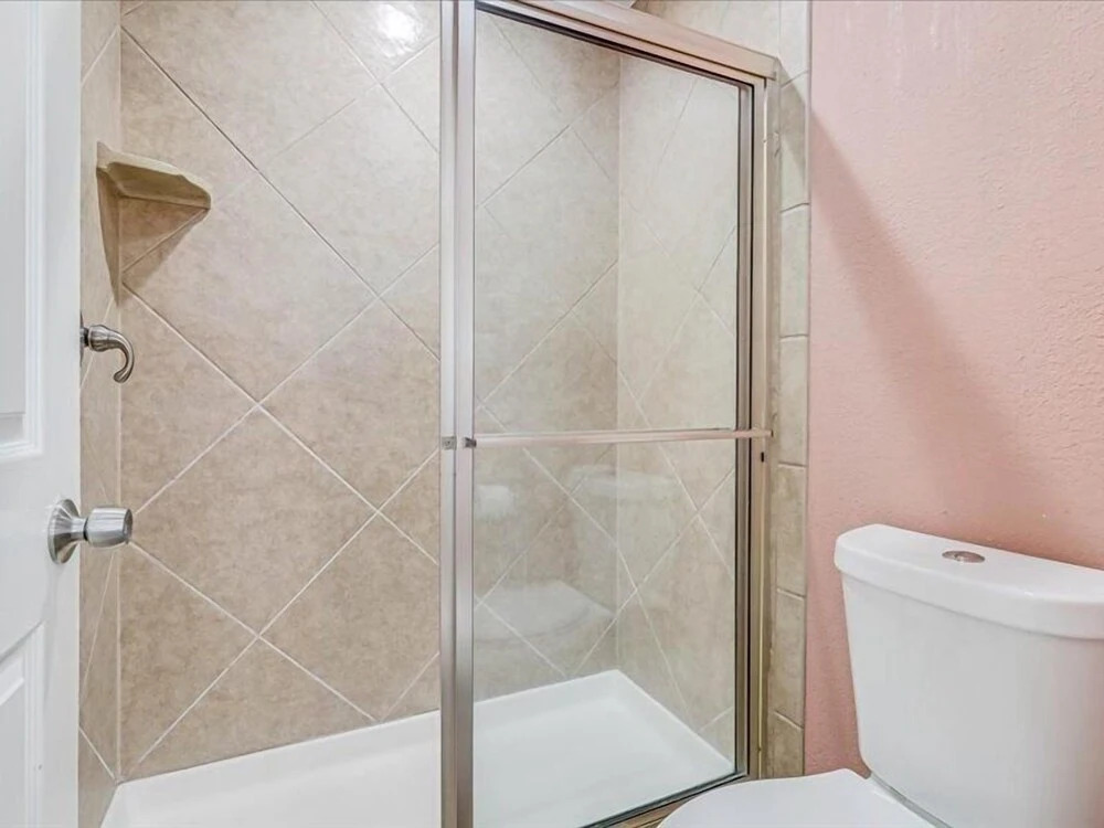 Sunset Breeze 3 Bedroom Condo by RedAwning