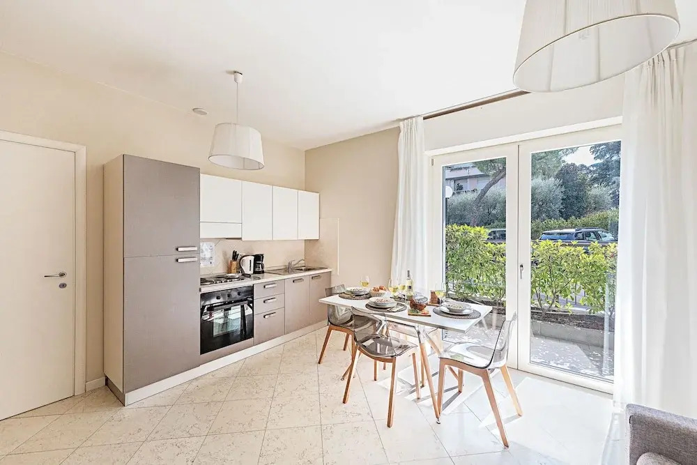 Residenza Miralago - 04 Augusta - Locazione BK