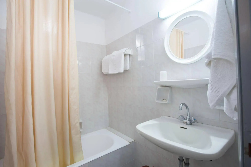 Polos Hotel Paros
