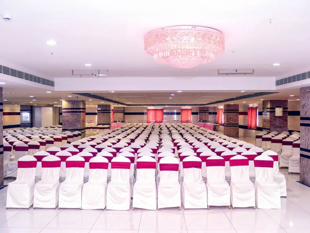 Collection O 5302 Bhadra Grand
