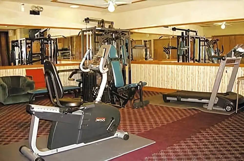Airport Inn Hotel