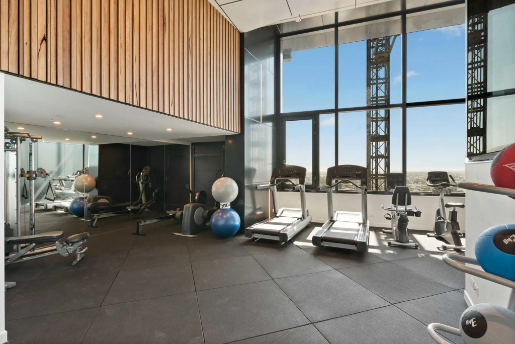 CLLIX Brisbane Skytower Apartments