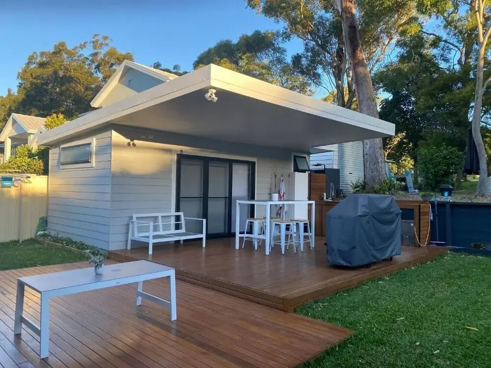 Golf Course & Beach Stay Self-contained Guest House
