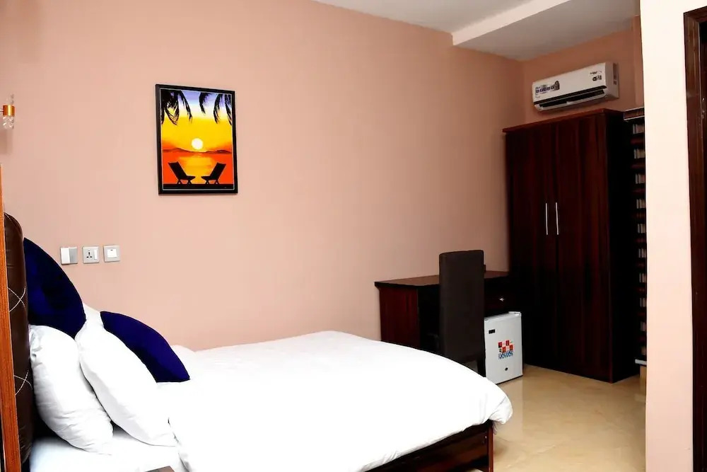 Joyrich Hotel