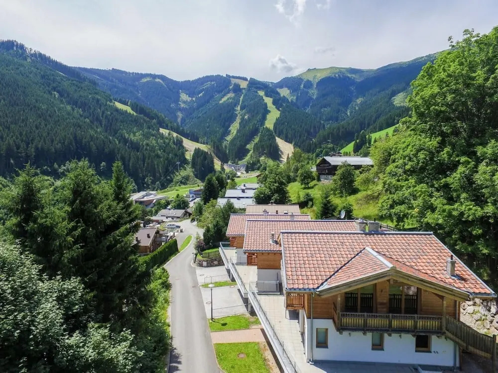 Ski Chalet Jim 300 m From ski Lift