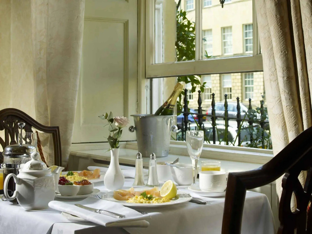 The Windsor Townhouse Air conditioned rooms