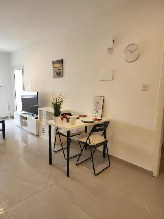 Merab Holidays Apartment Annita Court B14