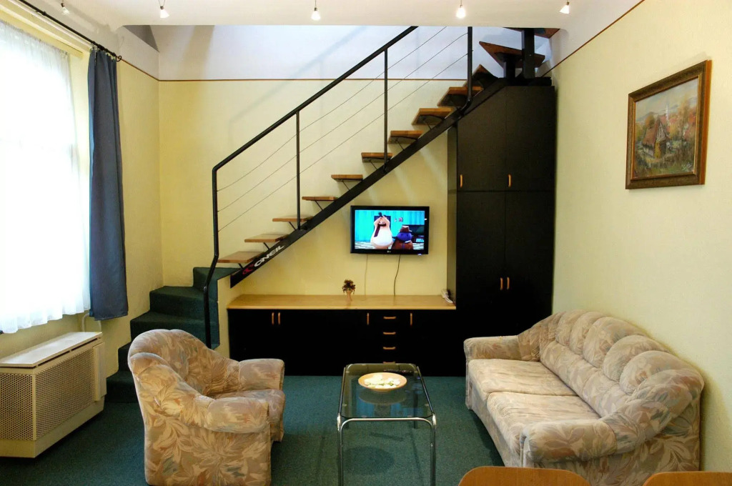 Hotel Manzard Panzio