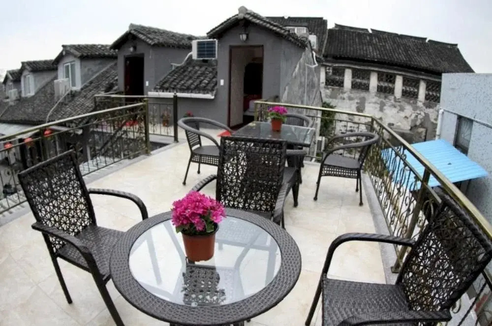 Moon Night Xitang Inn Bar Street Branch