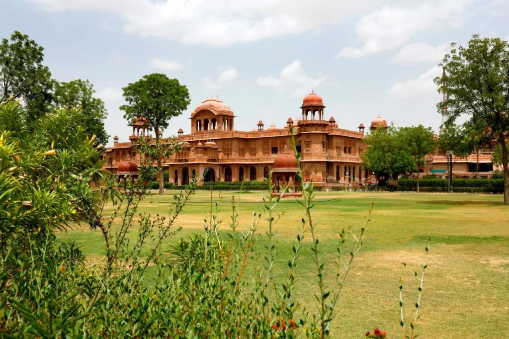 The Lallgarh Palace - A Heritage Hotel