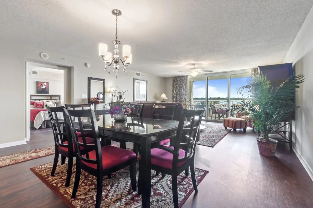 Yacht Club Villas #1-403 2 Bedroom Condo