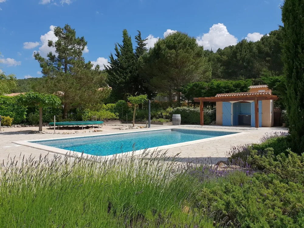 Modern Villa in Montbrun-des-Corbieres with Private Pool