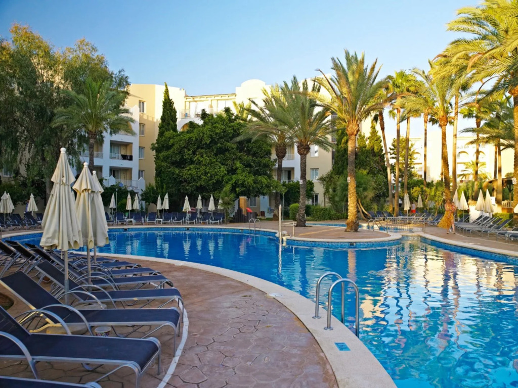 Protur Safari Park Aparthotel