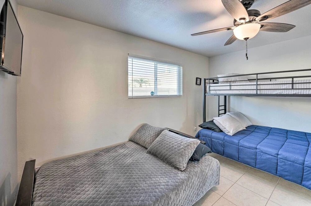 2 Mi to Dtwn: Lake Havasu City Oasis w/ Pool