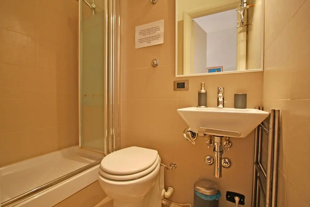Travel & Stay - Cappellari