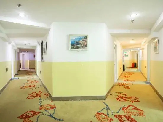 Jingzhouhui Business Hotel (Beijing Jiukeshu Subway Station)