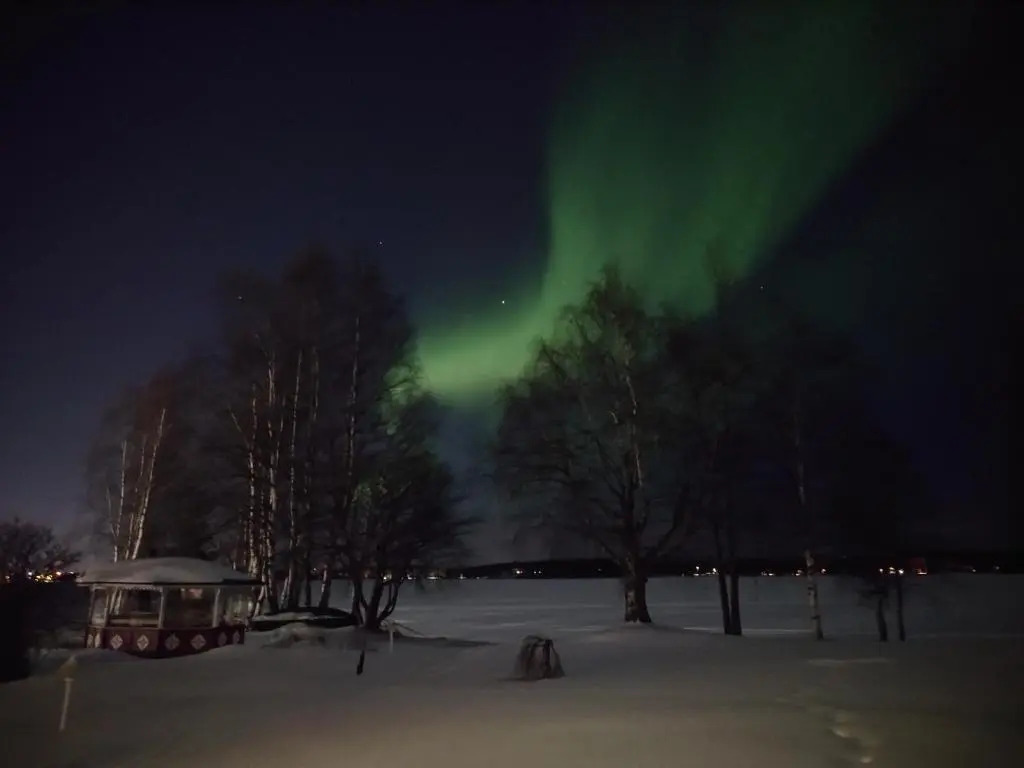 Arctic River Apartment