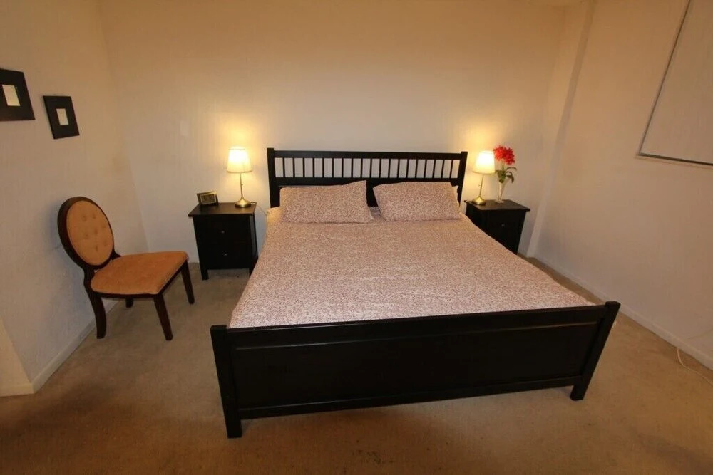 Large 1 Bedroom Bay View Apartment Or610