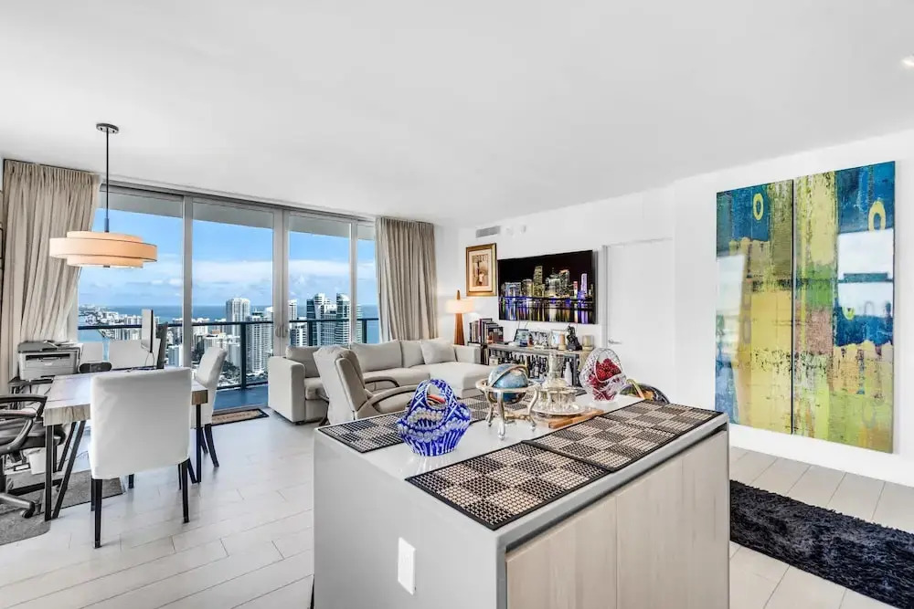 Ocean Eagle View - Luxury Oceanfront Stay for 6