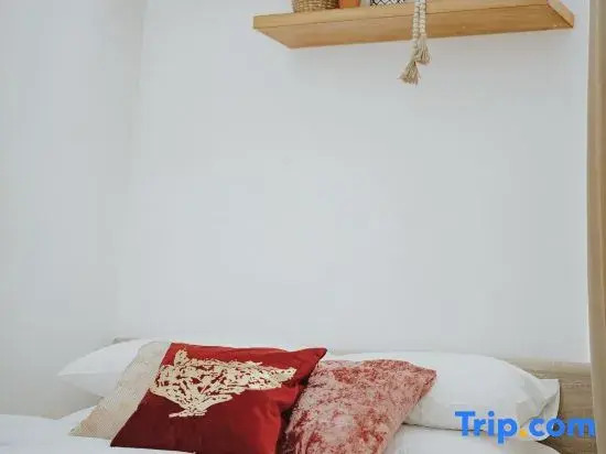 Omahe Malang Boho Urban Jungle Private House