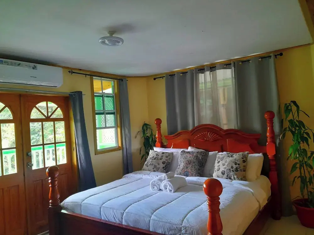 Pinard's Mountain Resort - Cottage 10