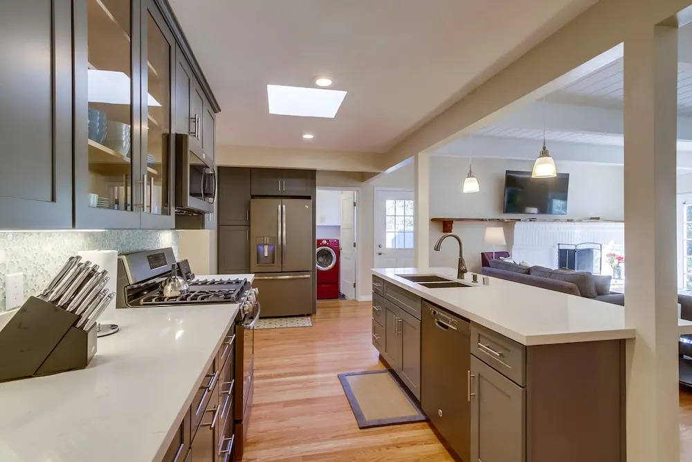 Endless Summer I 4 Bedrooms 3 Bathrooms Home