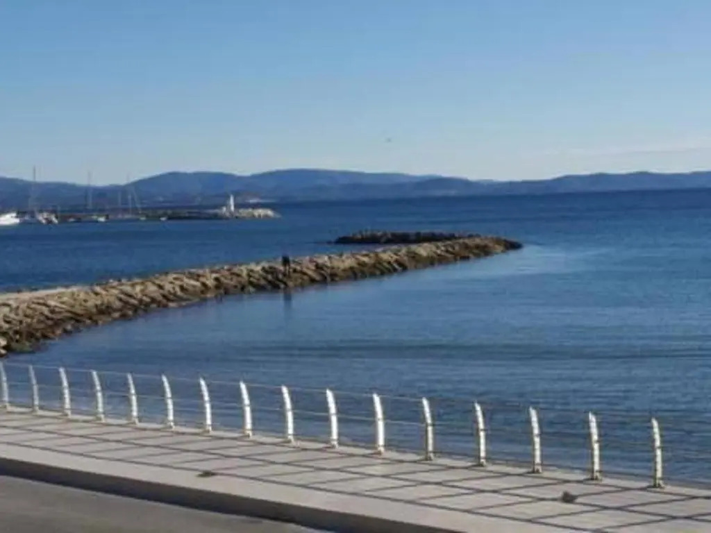 Appartement Hyères, 4 pièces, 6 personnes - FR-1-335-92