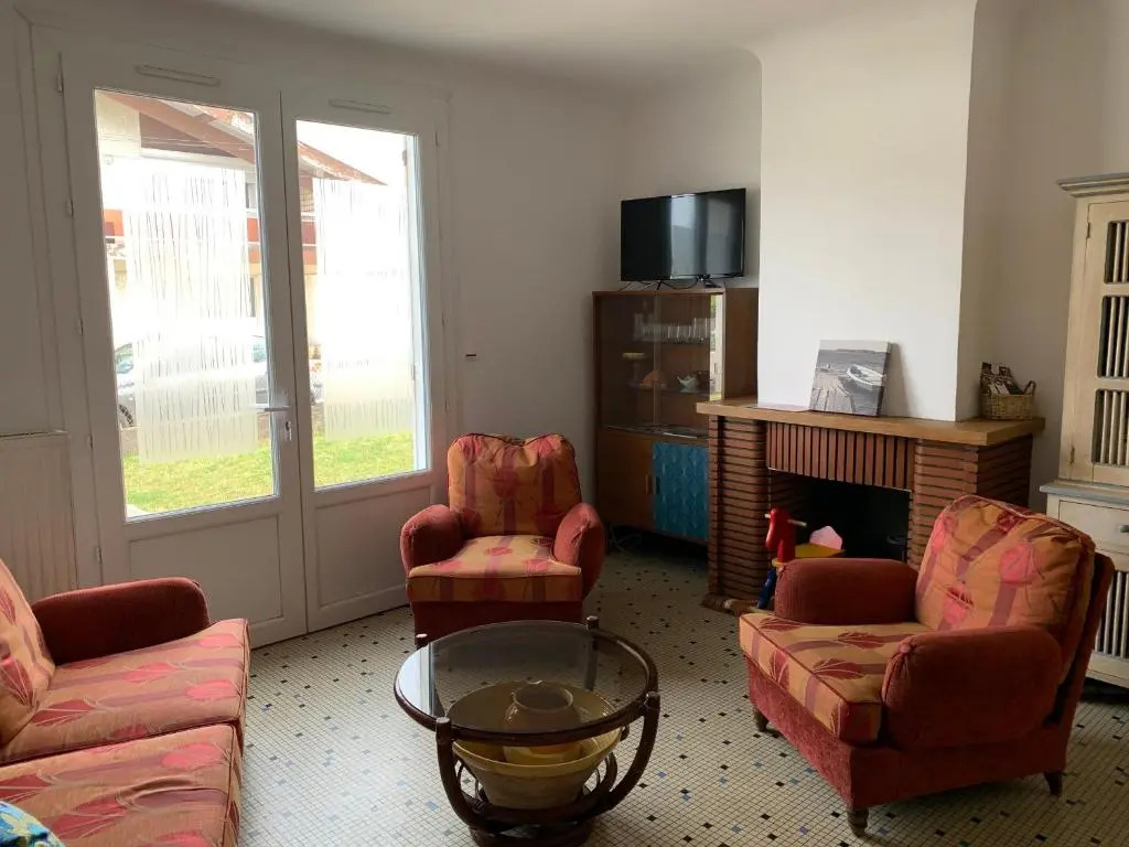 Maison Parentis-en-Born, 5 pièces, 8 personnes - FR-1-319-456