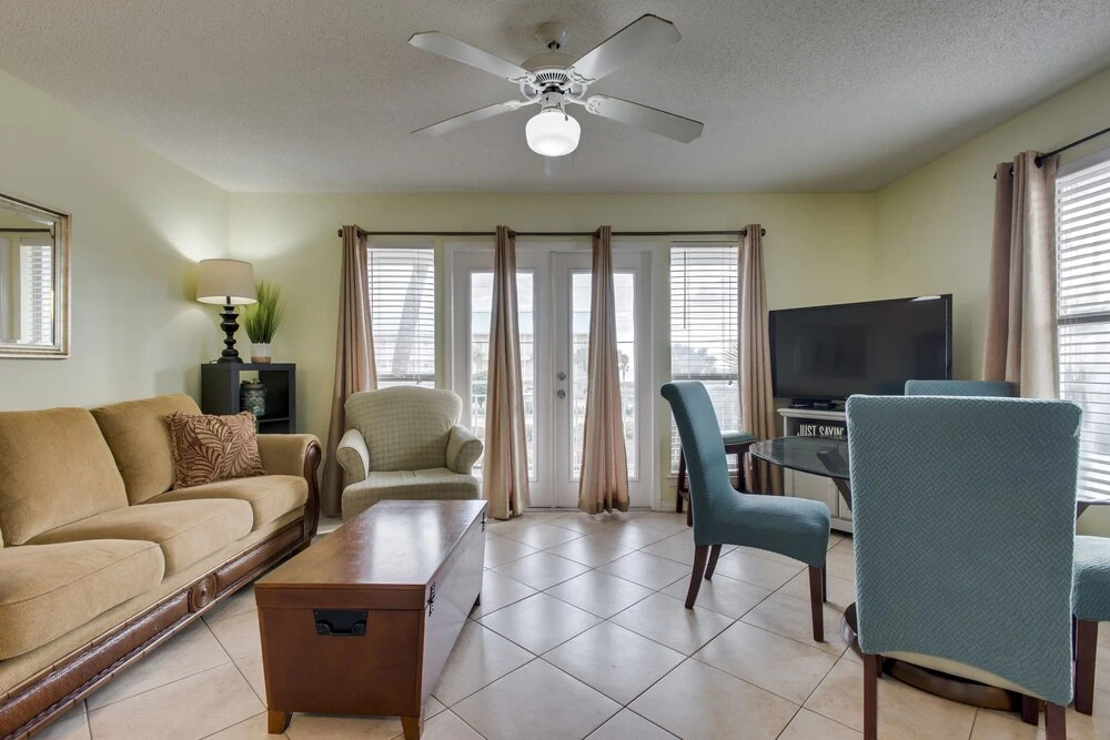 Grand Caribbean West 215 1 Bedroom Condo by Redawning