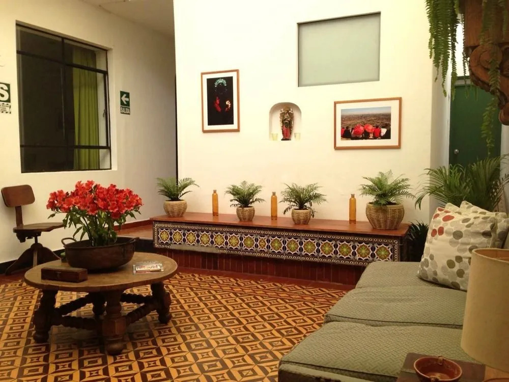 La Puerta Verde Hostel