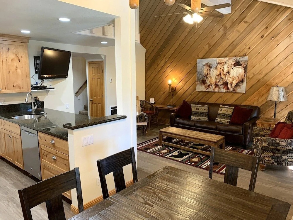Standard Condos with Free Parking