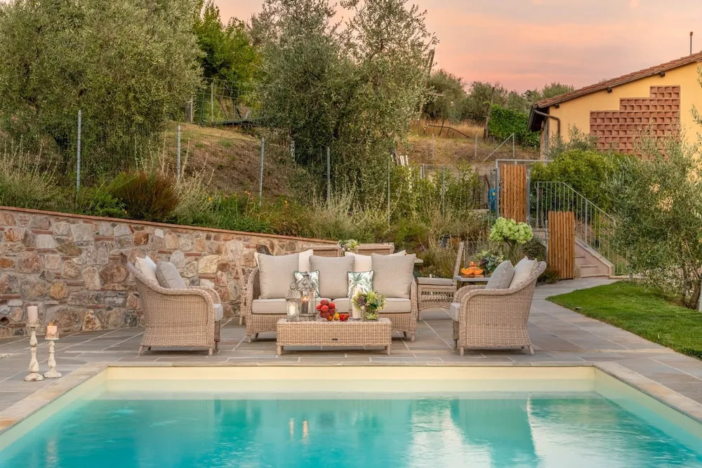 Valle del Sole Winery Farmhouse