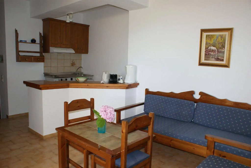 Sunny Suites