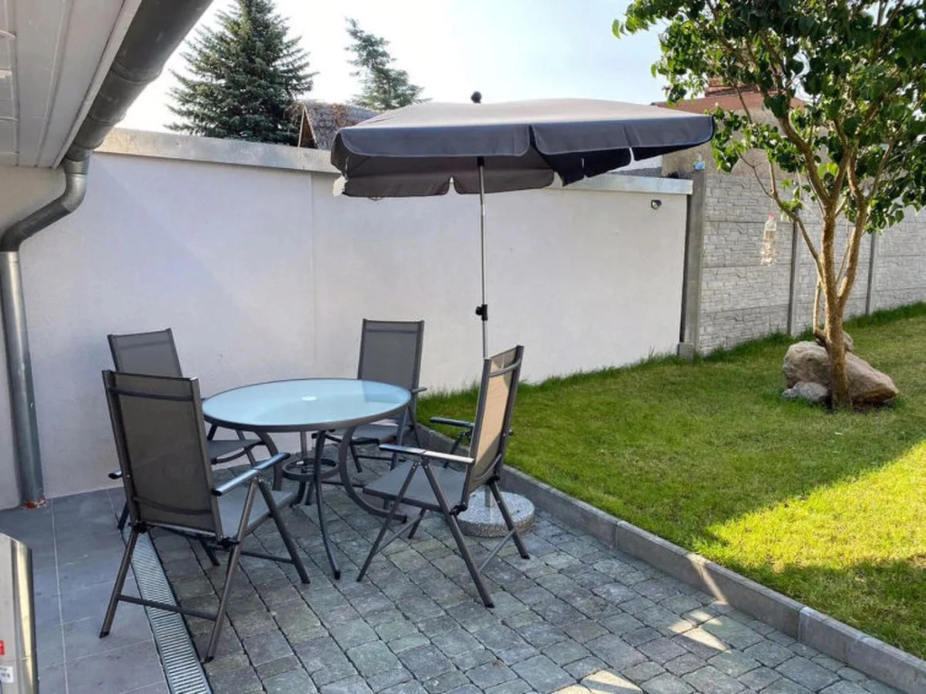 HOUSE WEIGELT KRöSLIN