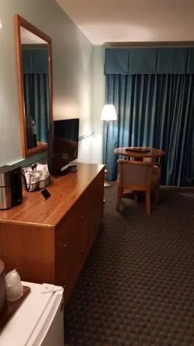 Cascades Lodge