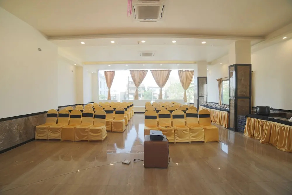 Capital O 48942 Hotel Ashoka Imperial