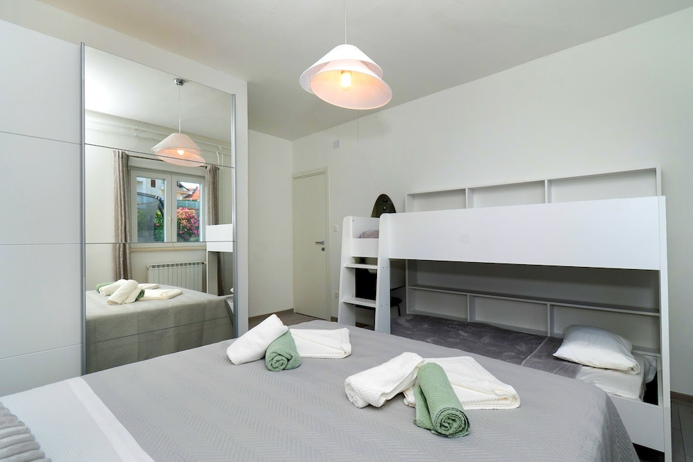 House Villa LuNi