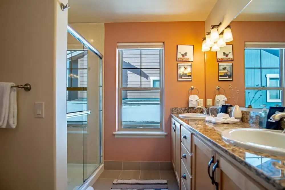 2BD Sweetwater Condo - Community Park, Pool + Hot Tub