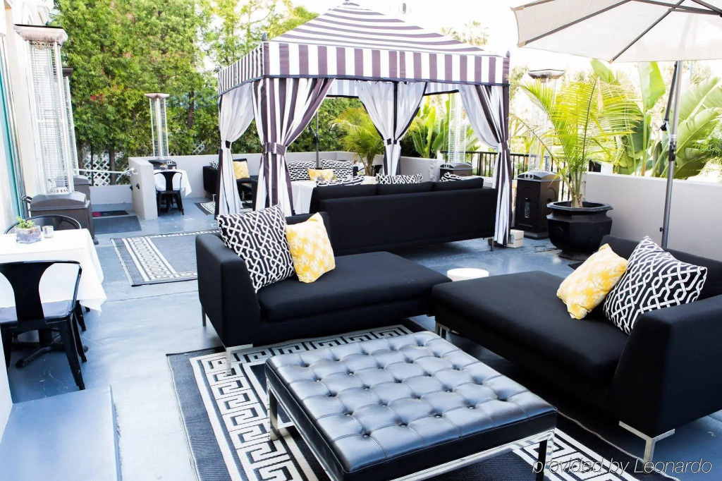 The Crescent Hotel Beverly Hills