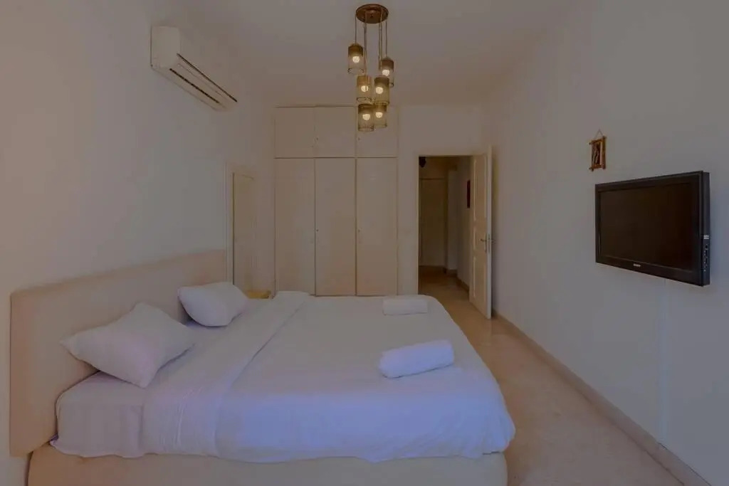 Elegant 1BR Apartment in South Marina Ground Floor