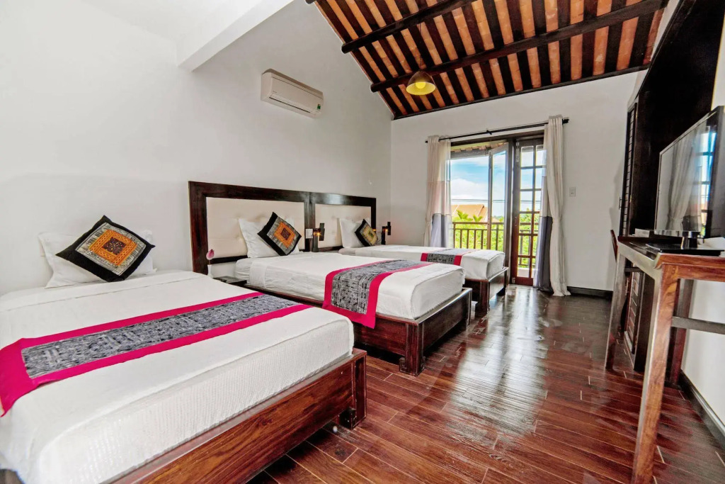 Calm House Hotel Hoi An 1