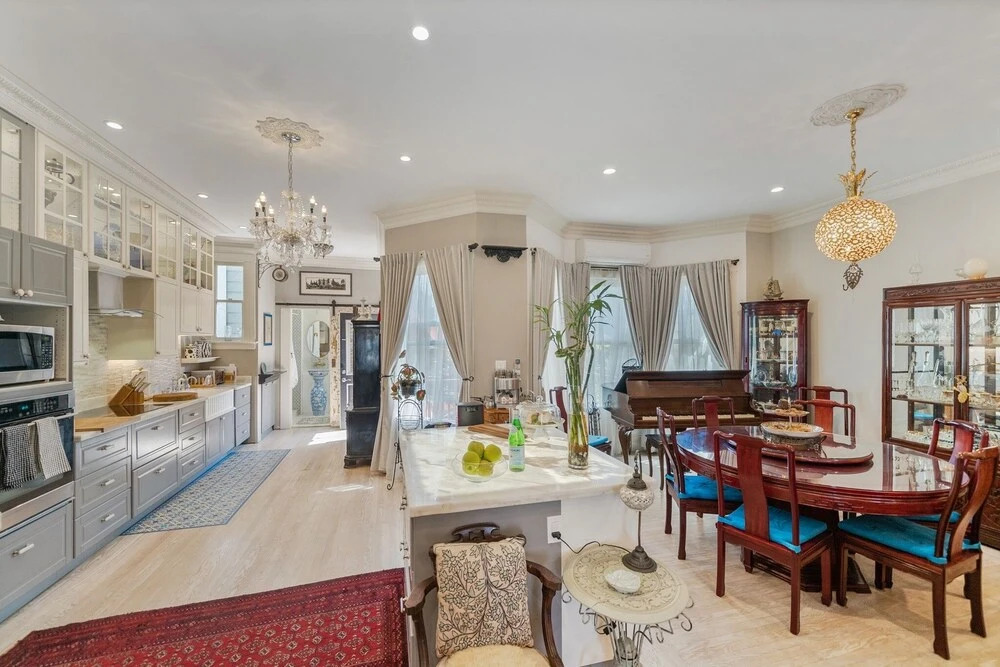 San Francisco Retreat Just Steps From Golden Gate Park And Ocean Beach! 3 Bedroom Home by RedAwning