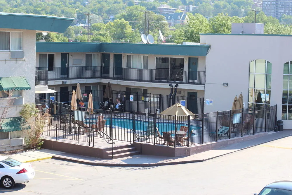 North Temple Inn