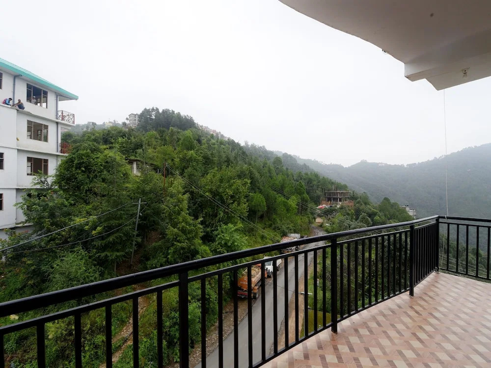 OYO 8143 Khushala Valley View