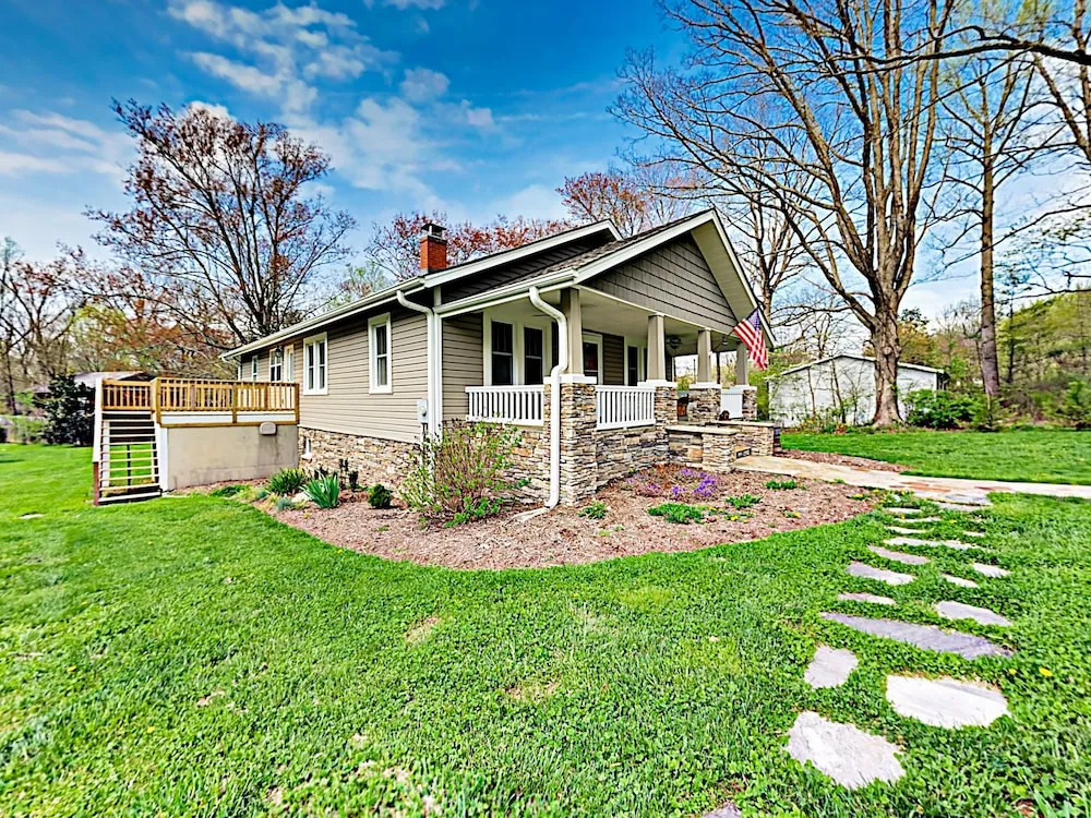 40 Fletcher - 3 Br Home