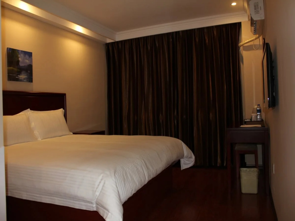 Greentree Inn Liaoning Dalian Development Zone Jinma Road Pedestrian Street Express Hotel